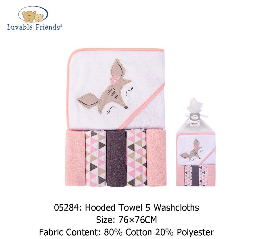 Hooded Towel with Five Washcloths deer