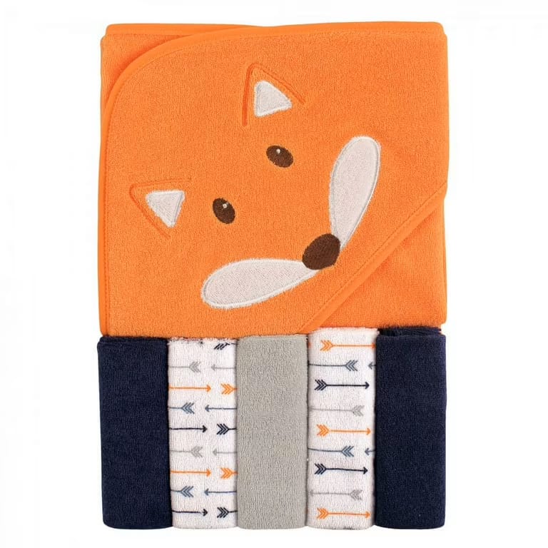 Hooded Towel with Five Washcloths FOX