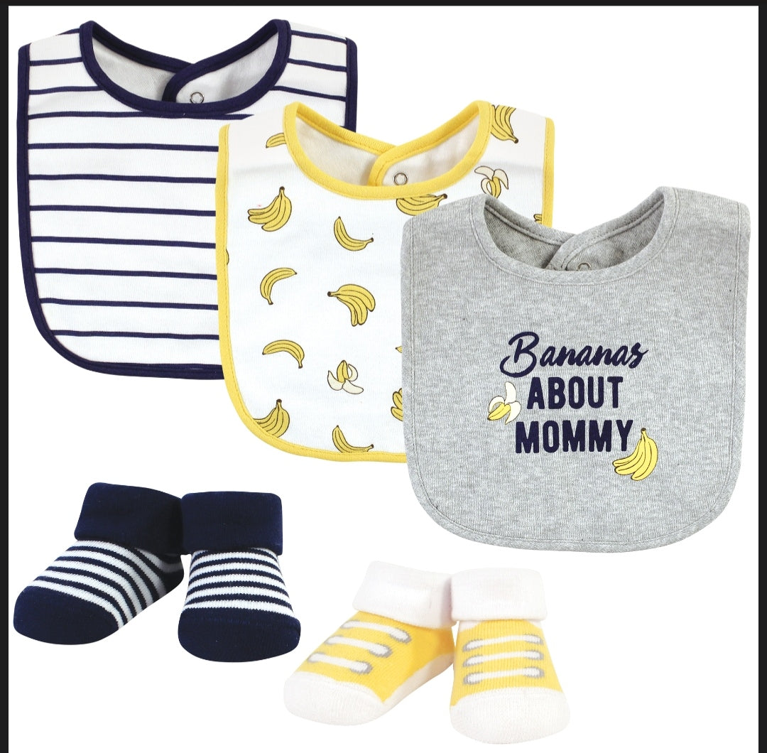 baby Boy Bibs and Socks 5 Pcs Bananas about mommy 🍌